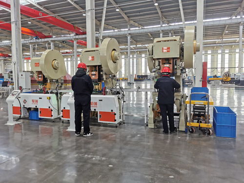 聚焦棗莊市 工業強市 產業興市 項目建設現場推進會 臺兒莊區盛世機械建材裝備智能制造項目,在國內石膏粉生產線裝備領域綜合排名第一